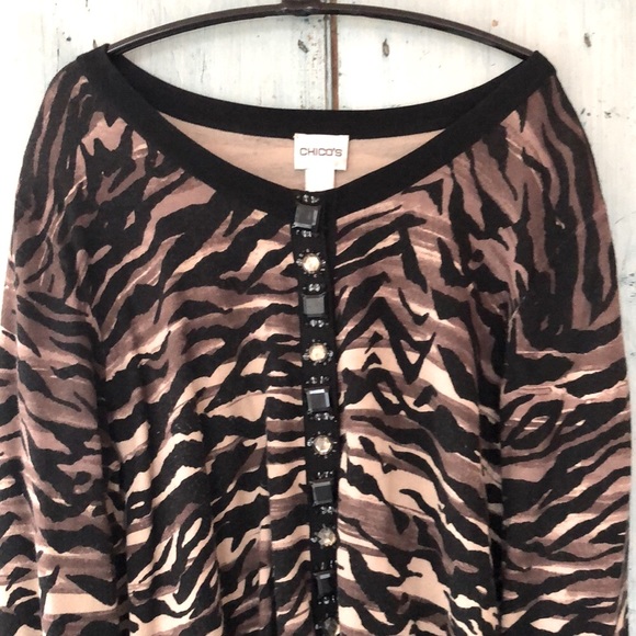 Animal print sweater in black, brown, & tan adorned with beads & rhinest… - Picture 3 of 12